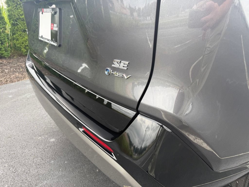 Certified 2025 Toyota RAV4 SE AWD/4WD image 9