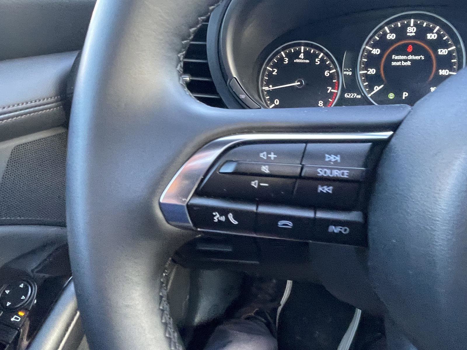 Used 2025 MAZDA MAZDA3 s image 11