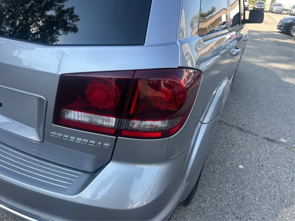 Used 2019 Dodge Journey Crossroad image 24