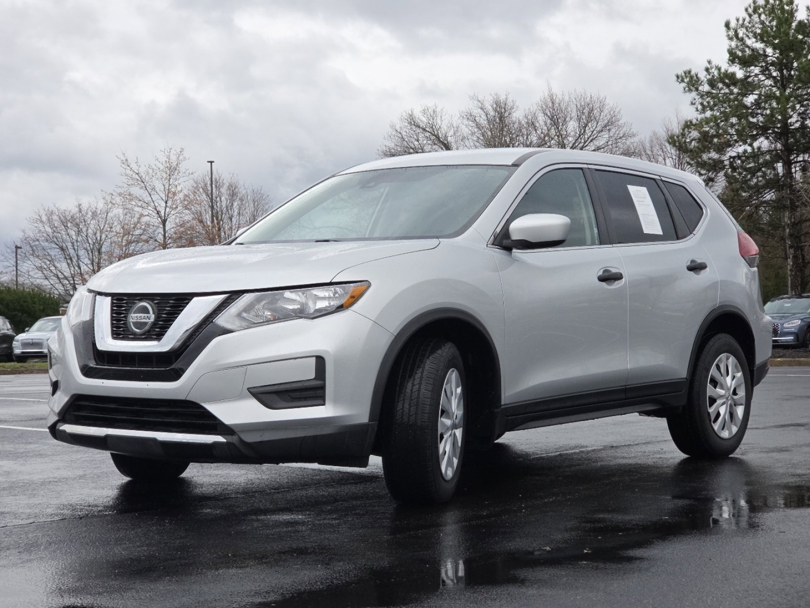 Used 2019 Nissan Rogue S image 12