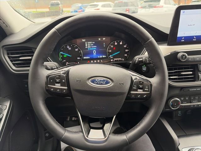 Used 2022 Ford Escape SE w/ Cold Weather Package image 11