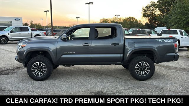 Used 2021 Toyota Tacoma TRD Sport w/ TRD Premium Sport Package AWD/4WD image 4