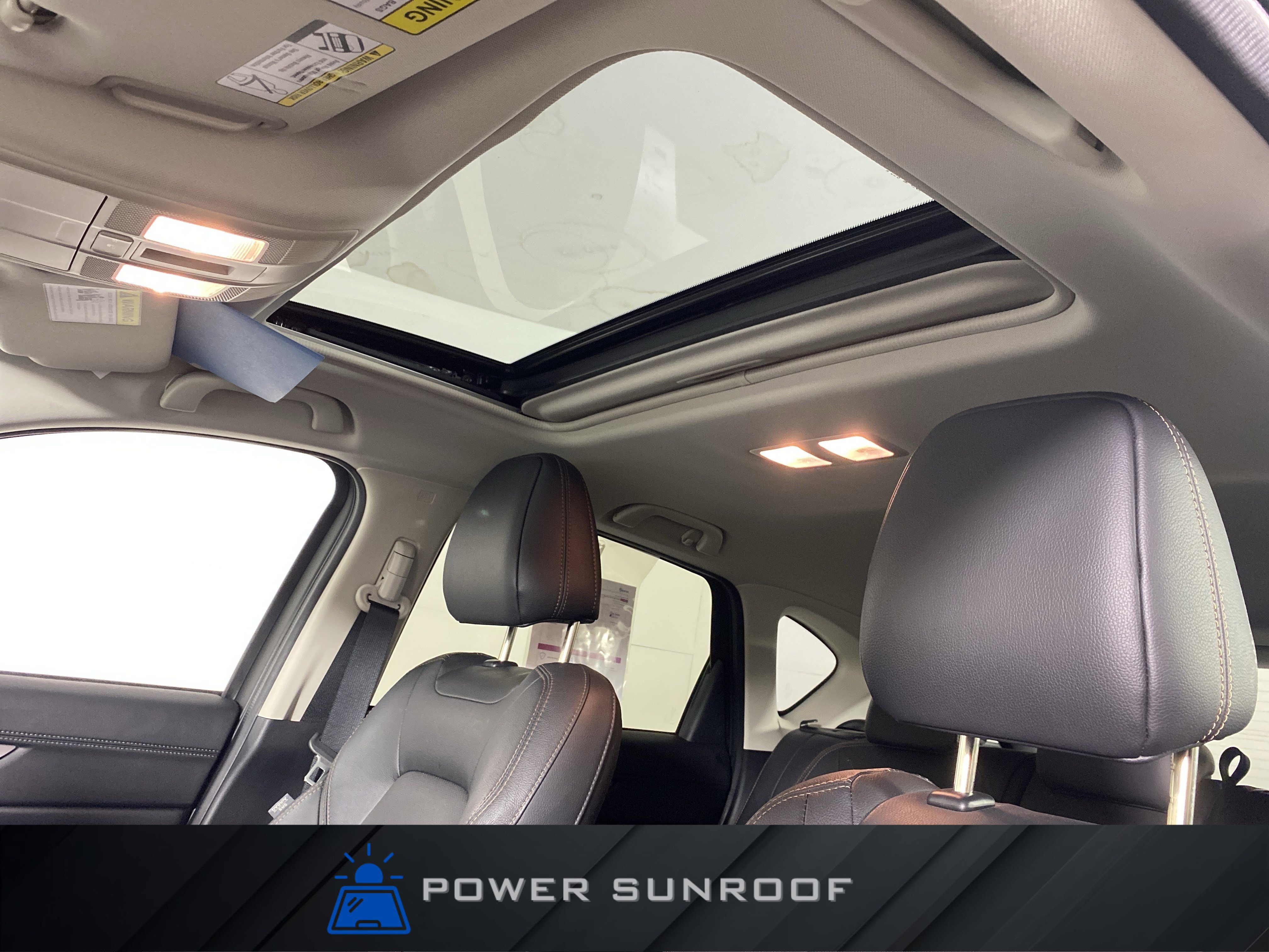 Used 2023 MAZDA CX-5 AWD 2.5 S w/ Preferred Package image 2