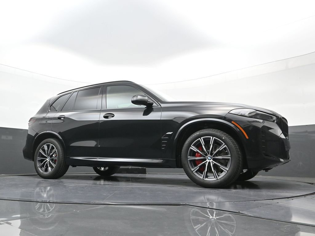 New 2026 BMW X5 xDrive40i w/ M Sport Package AWD/4WD image 21