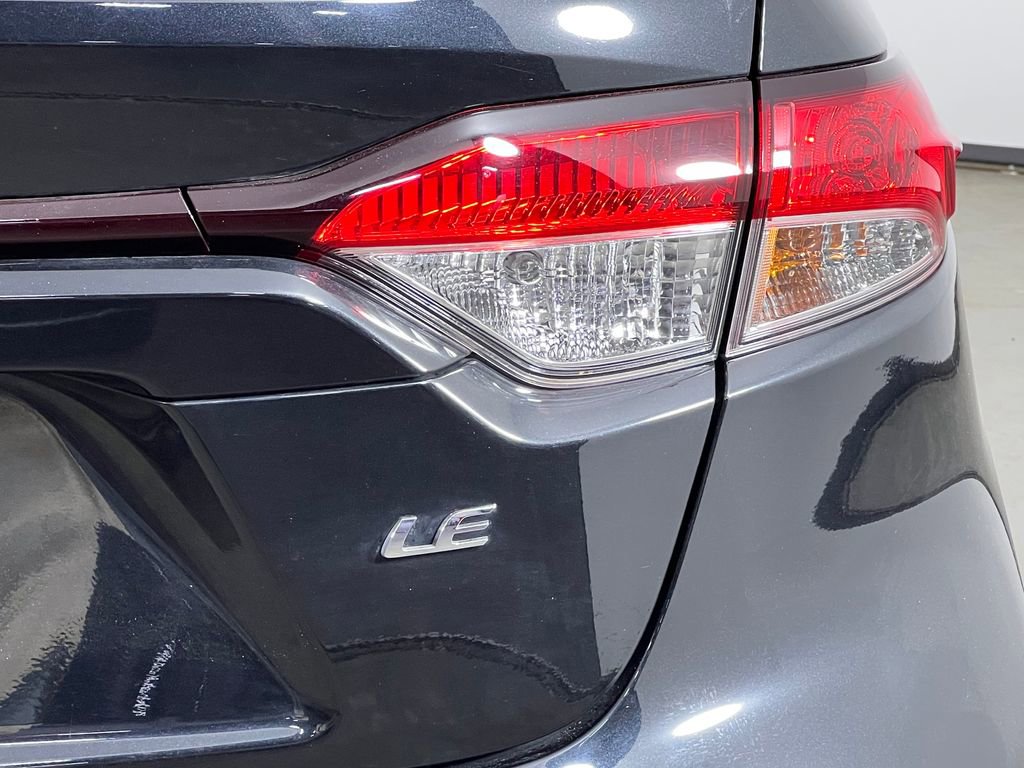 Used 2021 Toyota Corolla LE image 37