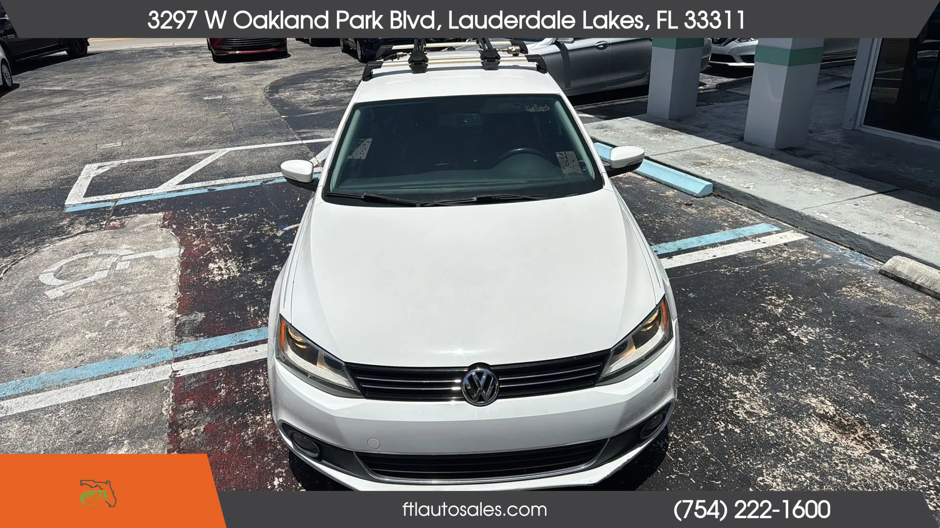 Used 2011 Volkswagen Jetta SEL image 4