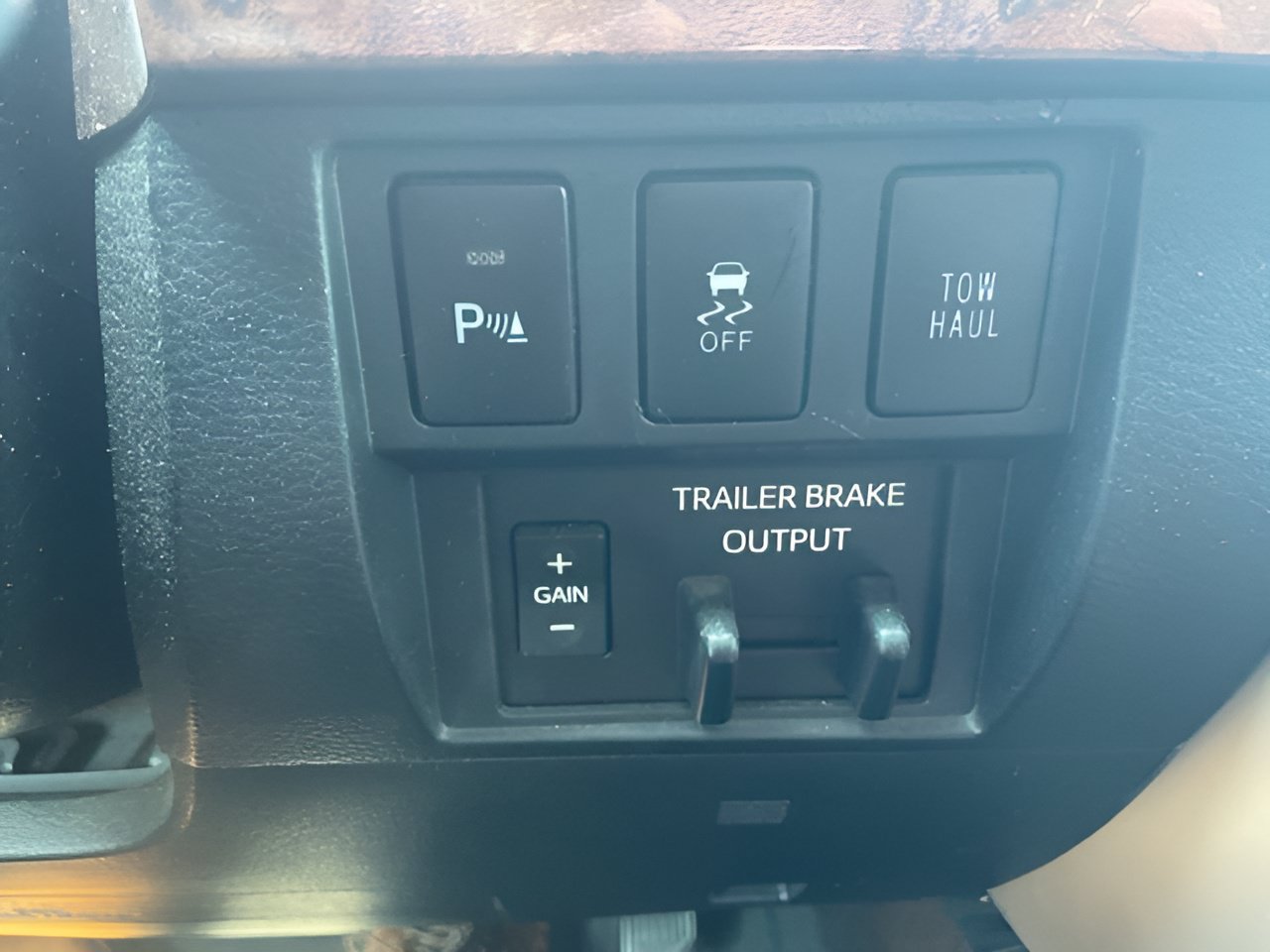Used 2018 Toyota Tundra 1794 Edition AWD/4WD image 20