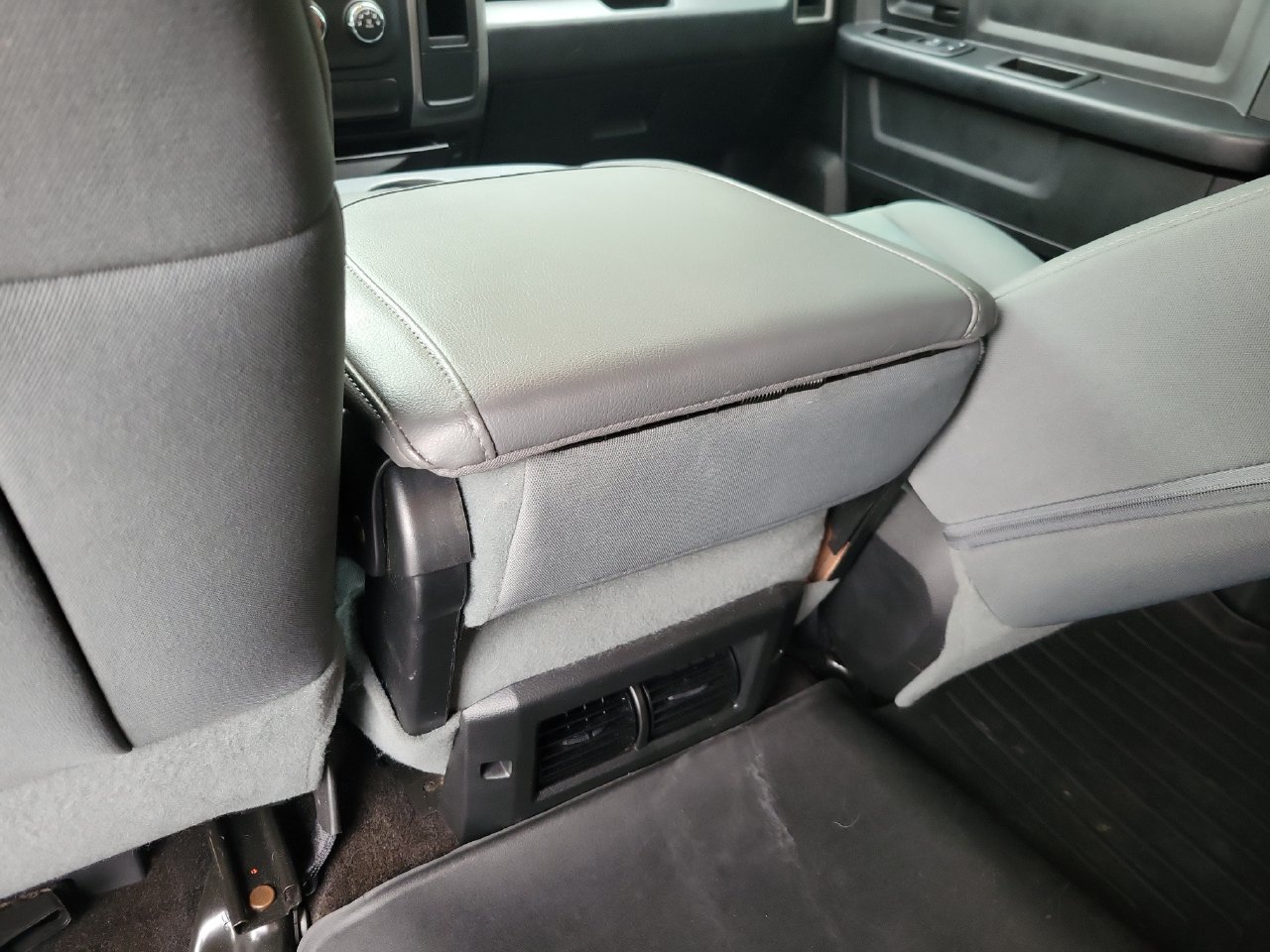 Used 2014 RAM 1500 Express w/ Black Ram 1500 Express Group AWD/4WD image 10