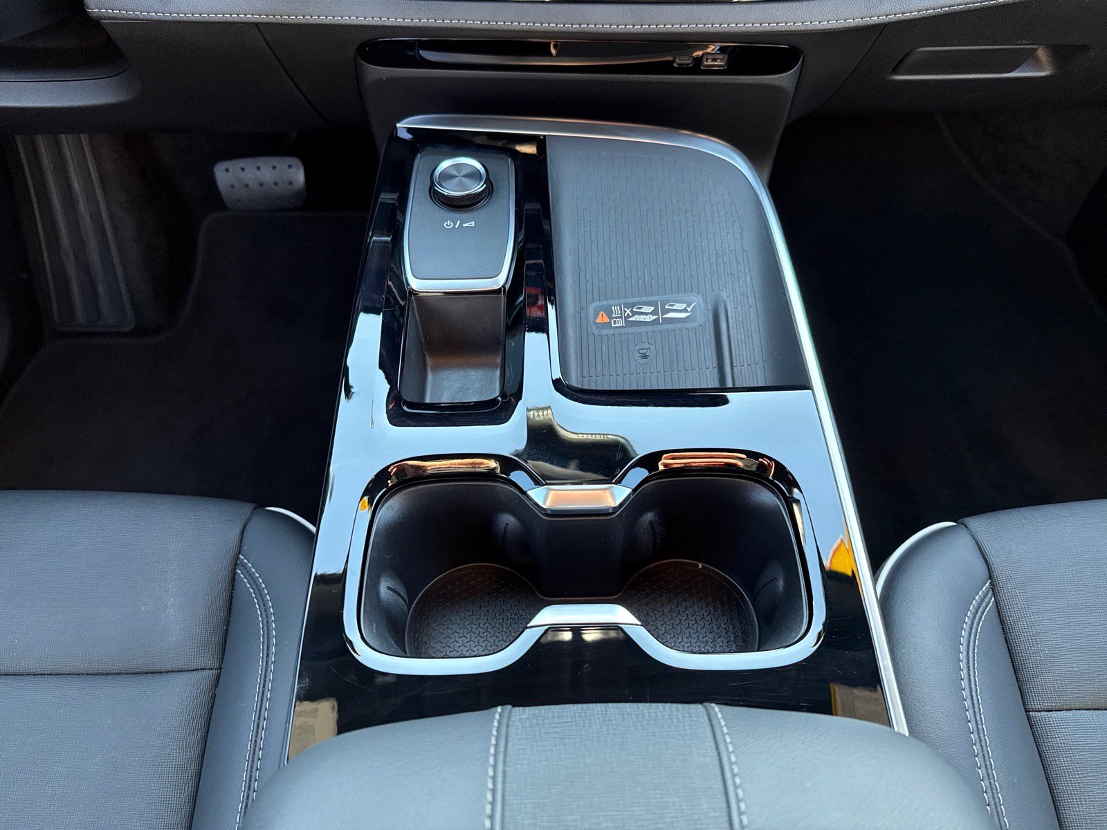 Used 2025 Buick Enclave Preferred image 15