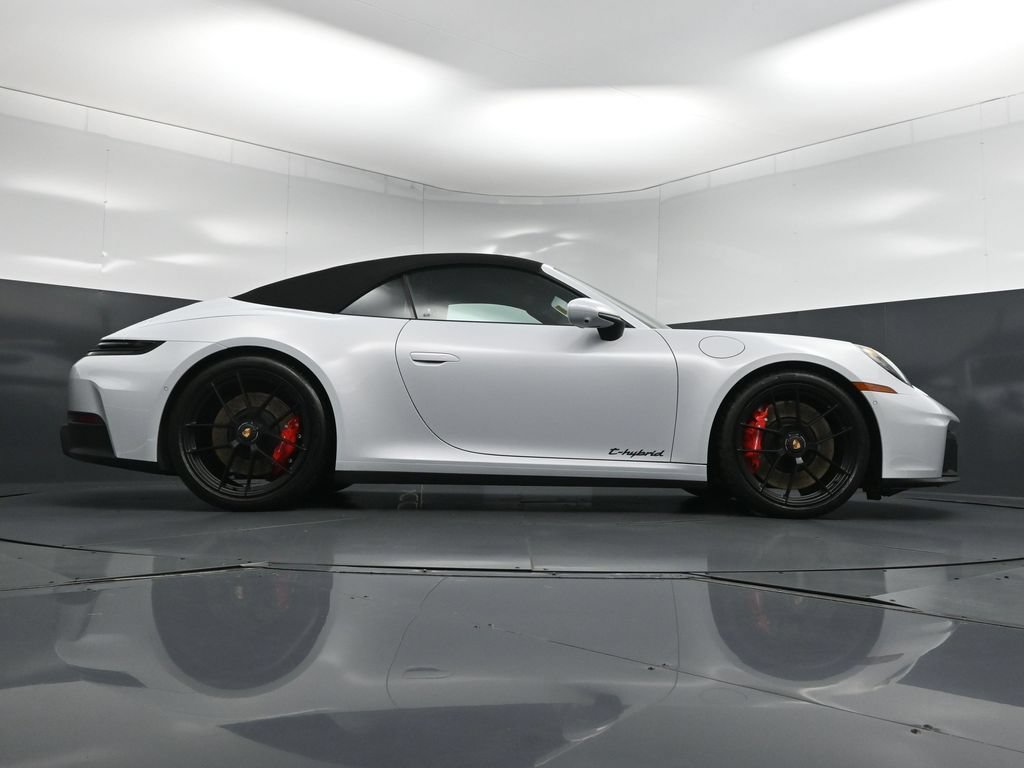 Used 2026 Porsche 911 Carrera GTS RWD image 27