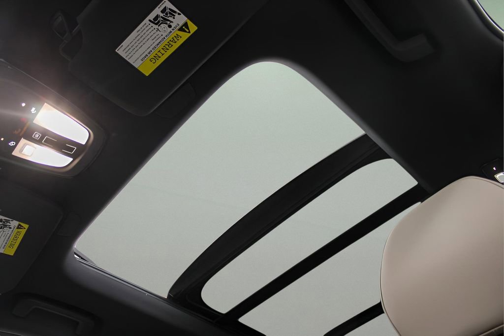 New 2026 Volvo XC90 B6 Core image 19