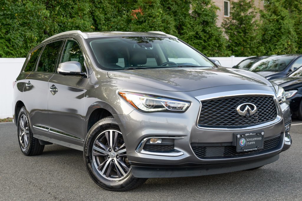 Used 2019 INFINITI QX60 Luxe w/ Essential Package