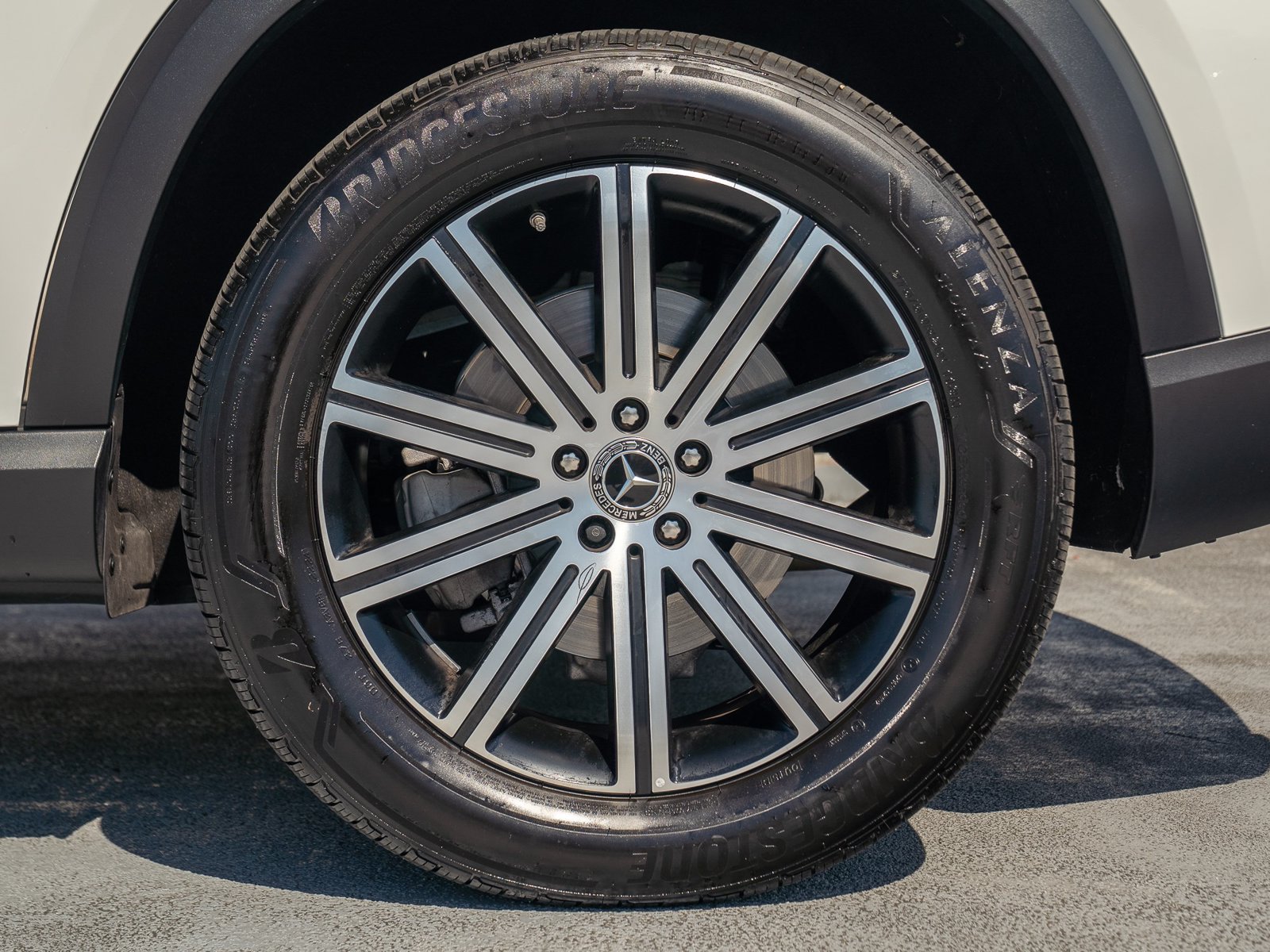 Certified 2025 Mercedes-Benz GLE 450e 4MATIC w/ Winter Package image 13