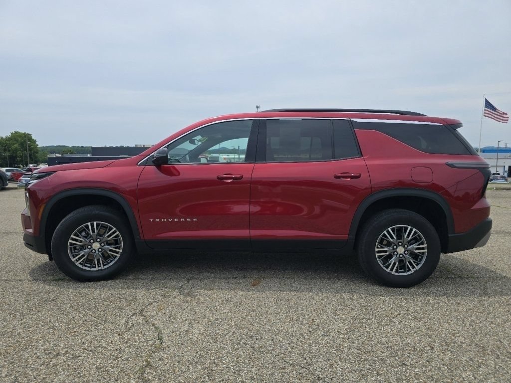 Used 2024 Chevrolet Traverse LT w/ LPO, Floor Liner Package AWD/4WD image 13