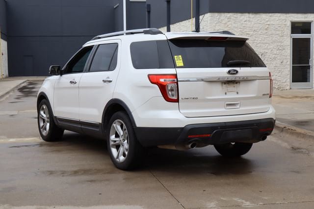 Used 2015 Ford Explorer Limited w/ Equipment Group 301A FWD image 3