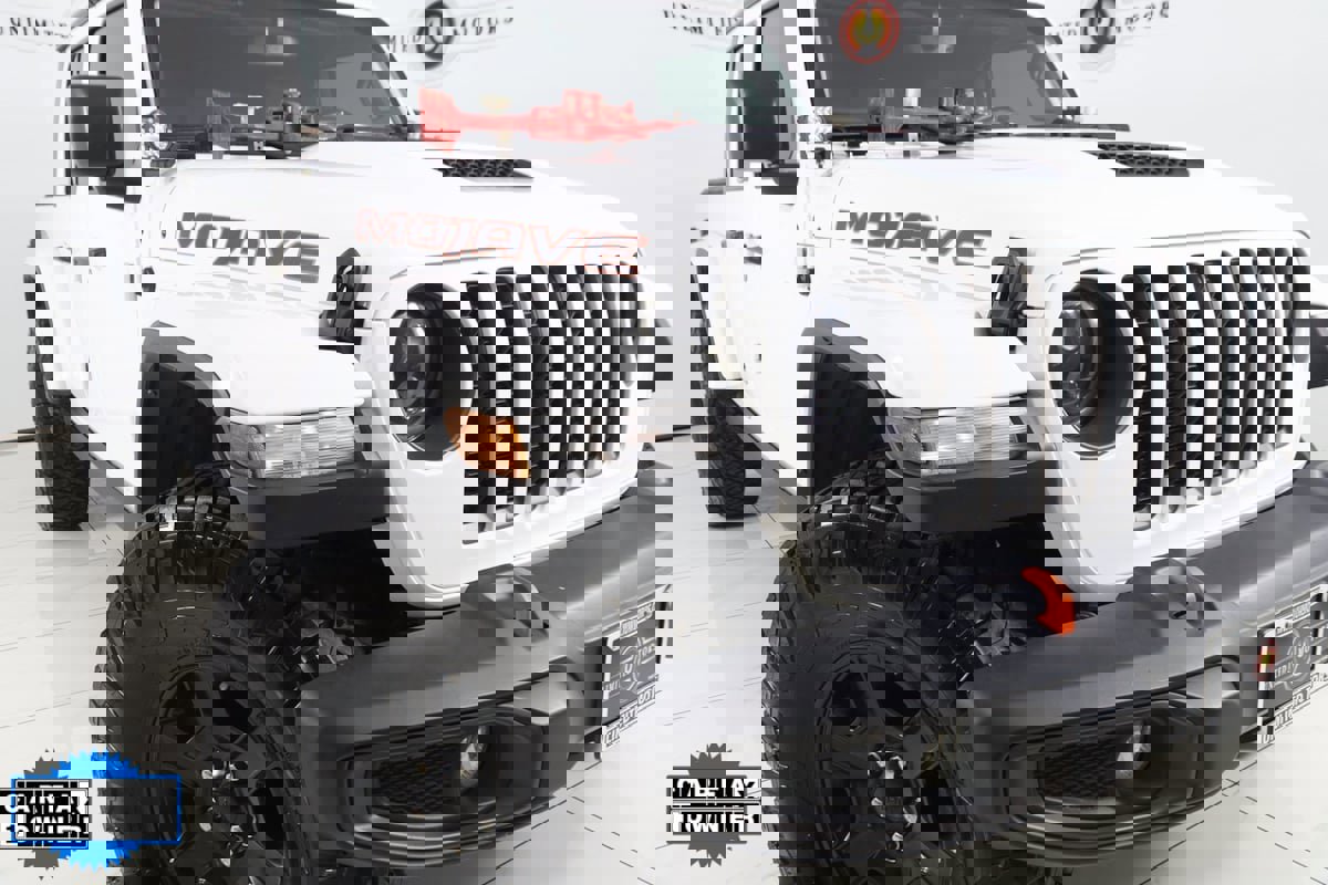 Used 2023 Jeep Gladiator Mojave w/ Cold Weather Group image 16