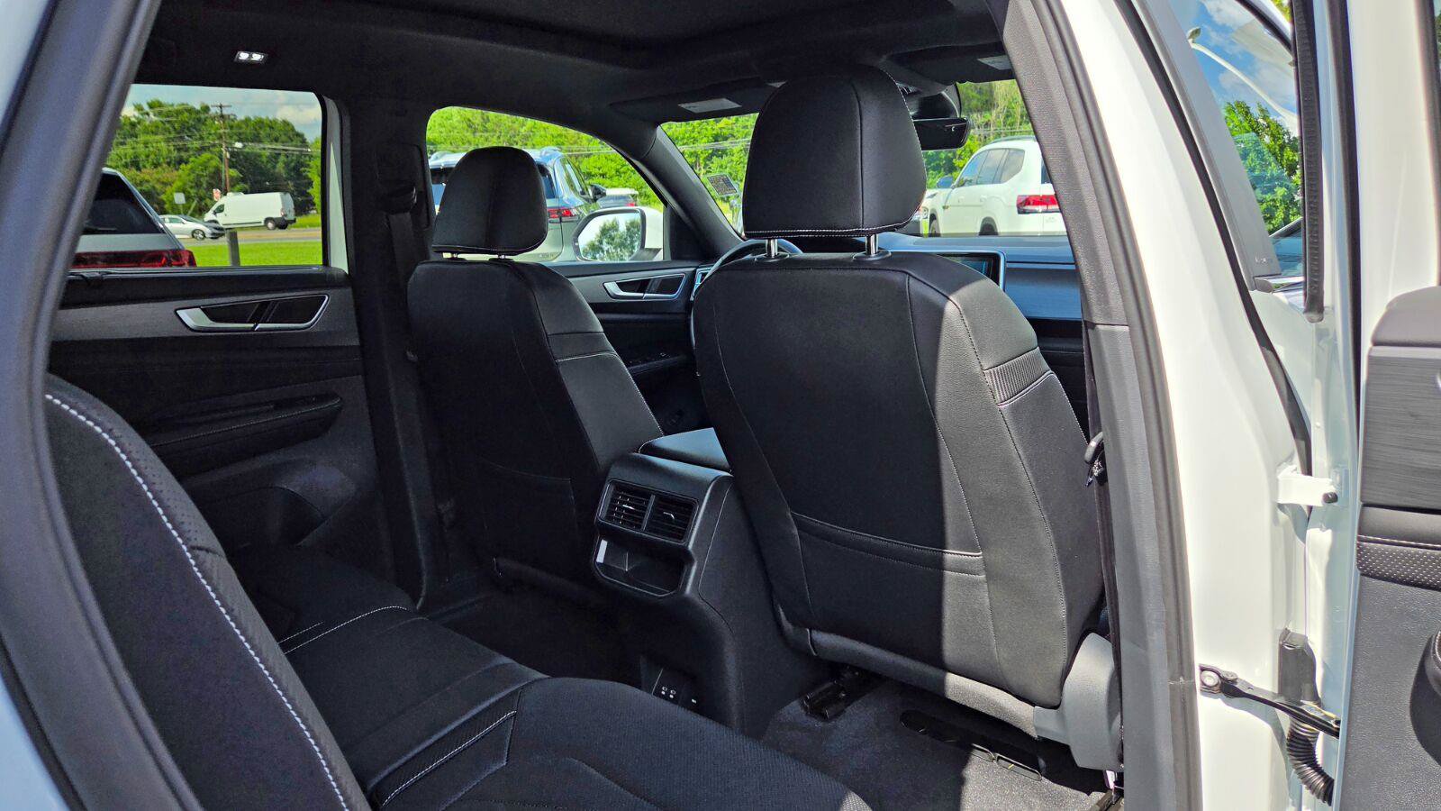 New 2026 Volkswagen Atlas Cross Sport SE AWD/4WD image 54