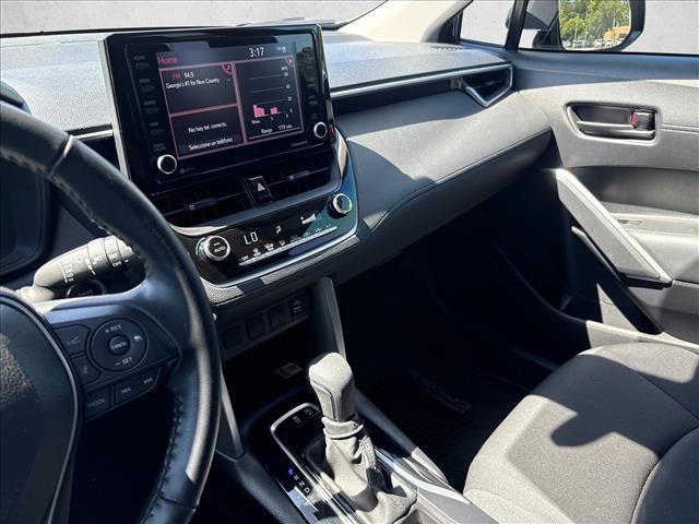 Used 2022 Toyota Corolla Cross LE w/ Moonroof Package FWD image 16