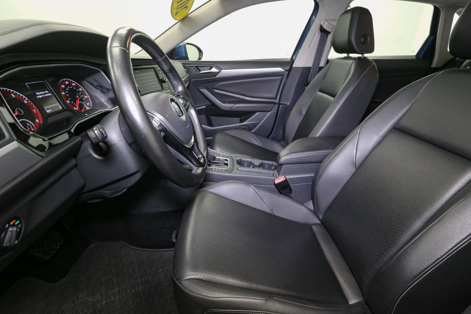 Certified 2019 Volkswagen Jetta SE image 40