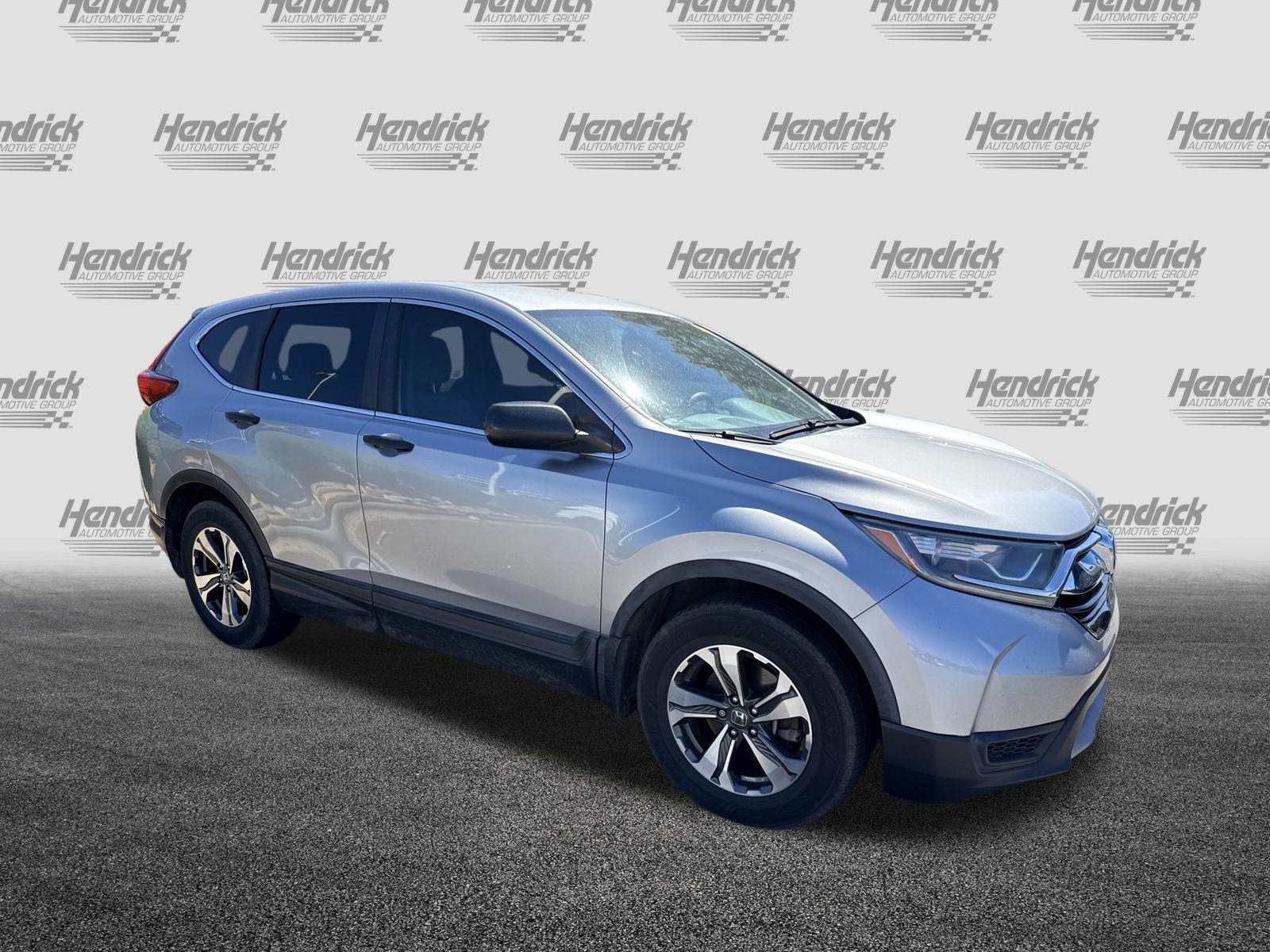 Used 2018 Honda CR-V LX image 2