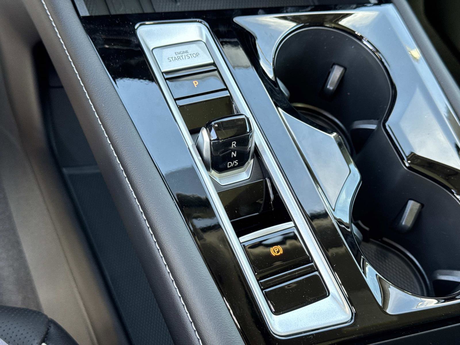 New 2026 Volkswagen Atlas SEL Premium R-Line image 16