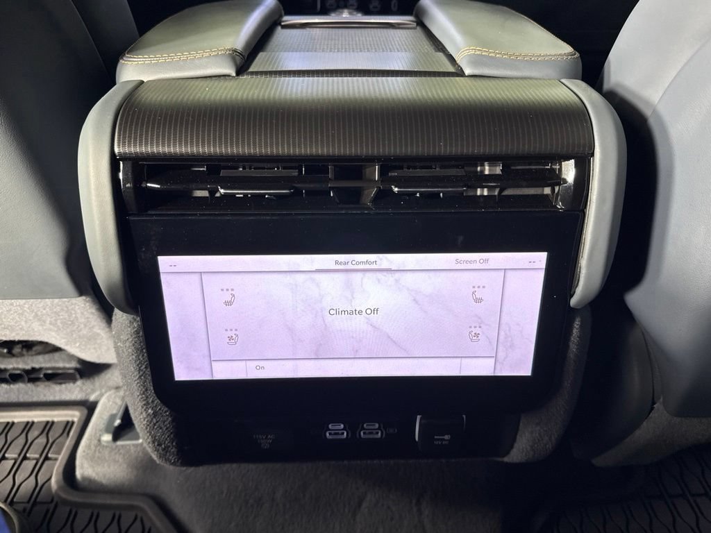 Certified 2024 Jeep Grand Wagoneer Series III w/ Rear Seat Video Group 1 AWD/4WD image 32