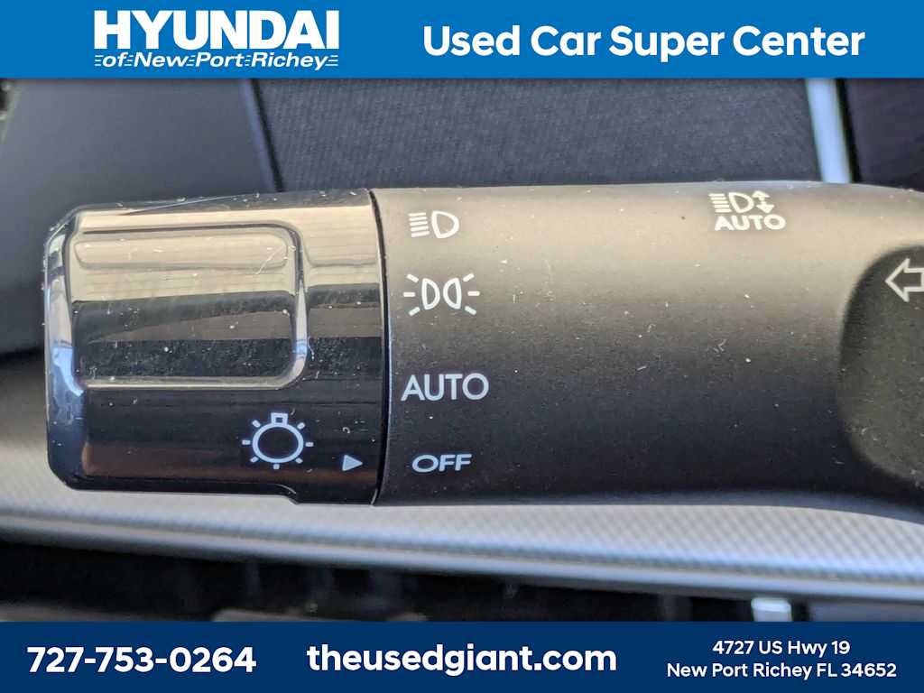Used 2025 Hyundai Santa Fe SEL w/ Tow & Go Package FWD image 36