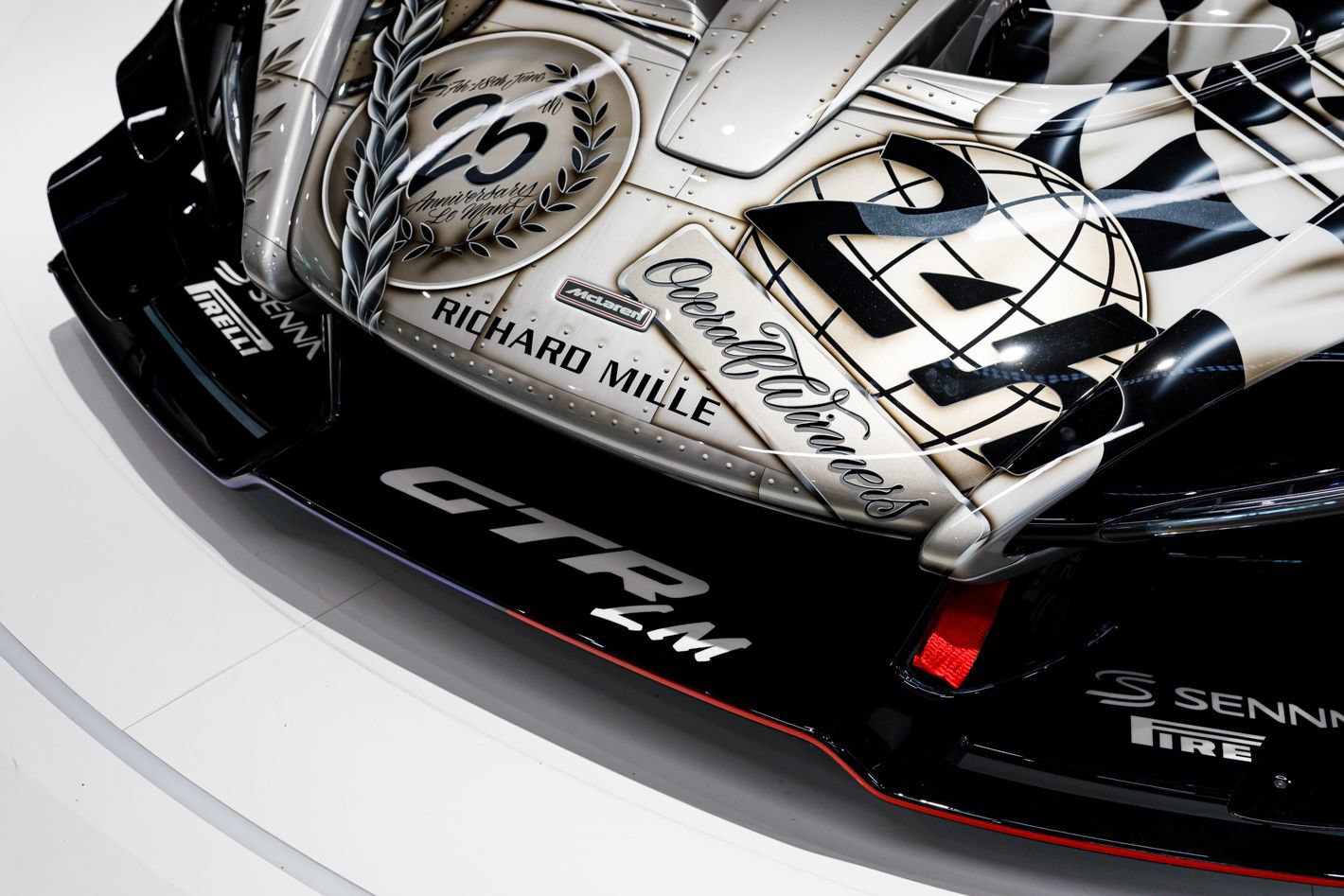Used 2020 McLaren Senna RWD image 54