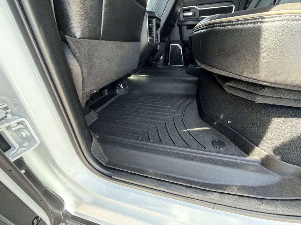 Used 2024 RAM 2500 Laramie w/ Sport Appearance Package image 40