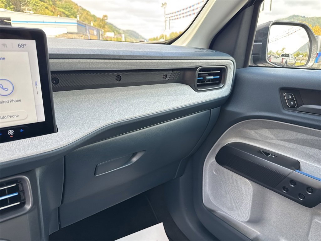 New 2025 Ford Maverick XLT image 24