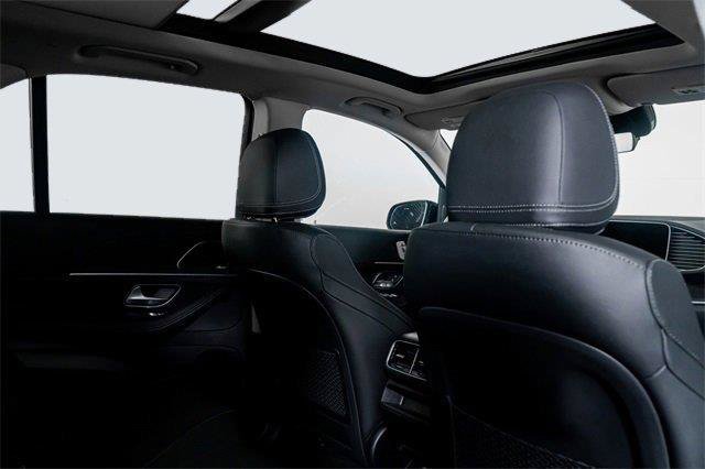 Used 2024 Mercedes-Benz GLE 450 4MATIC w/ Winter Package image 49