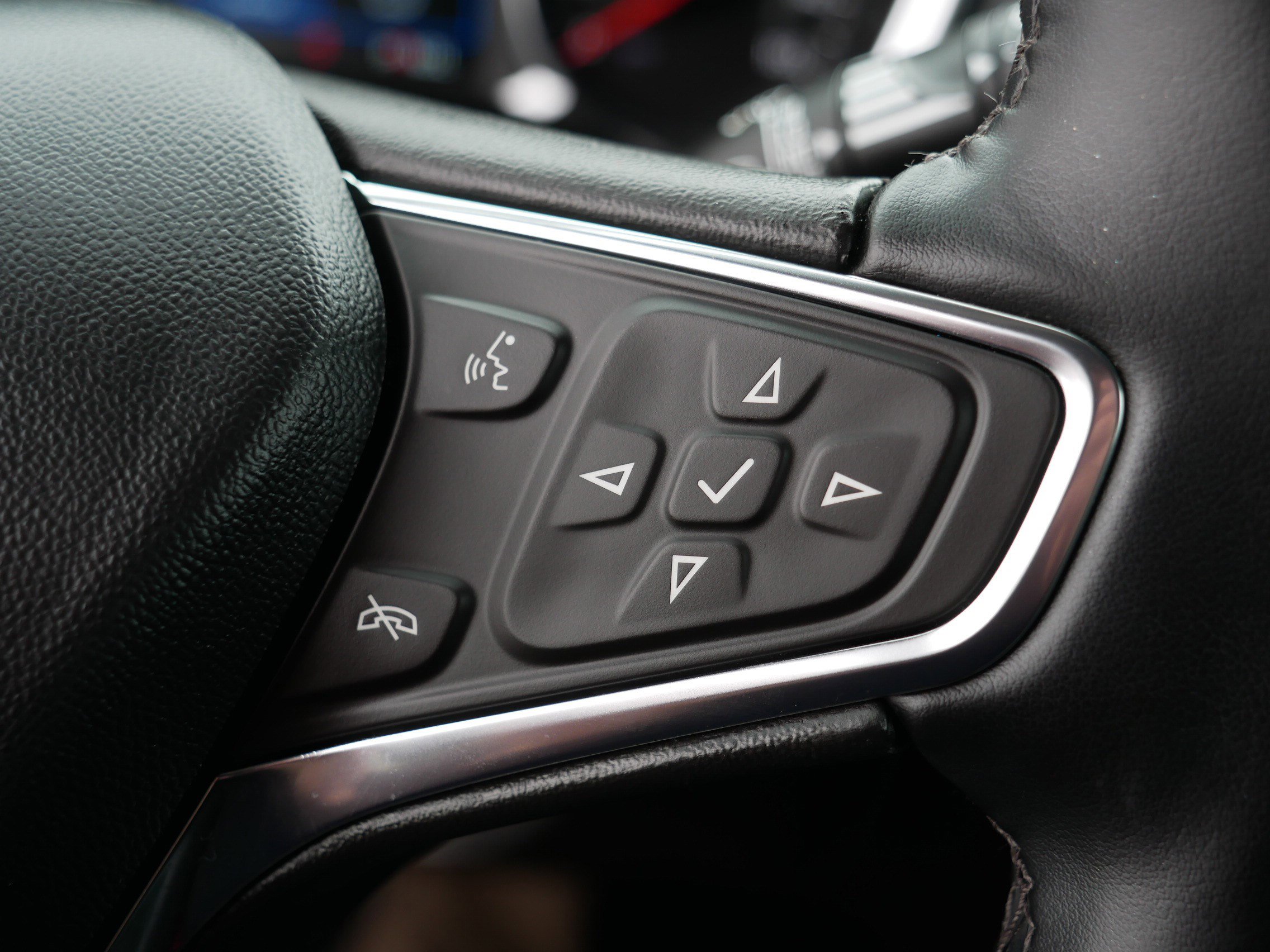 Used 2024 Chevrolet Equinox LT image 29