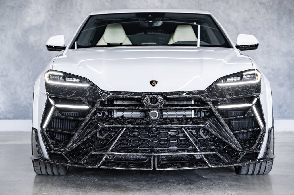 Used 2026 Lamborghini Urus SE AWD/4WD image 3