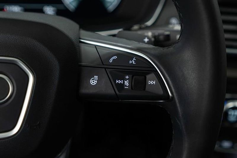 Used 2025 Audi Q5 e Premium image 17