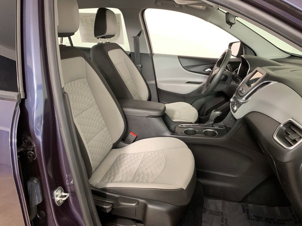 Used 2019 Chevrolet Equinox LS AWD/4WD image 40