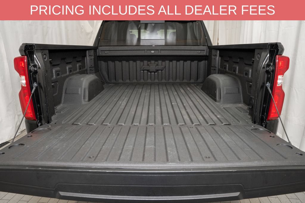 Used 2025 Chevrolet Silverado 1500 LT Trail Boss w/ Convenience Package II AWD/4WD image 5