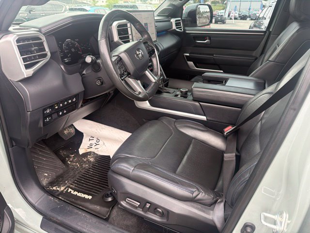 Used 2024 Toyota Tundra Platinum AWD/4WD image 32