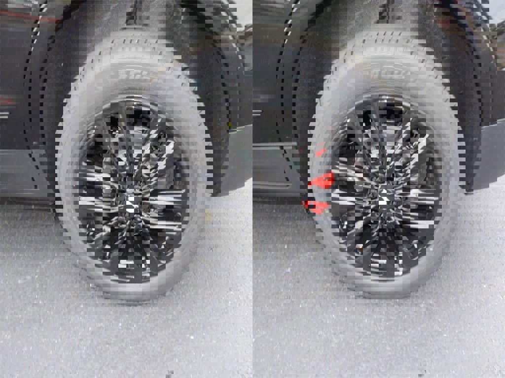 New 2026 Cadillac XT5 Sportv w/ LPO, Onyx Lite Package image 9