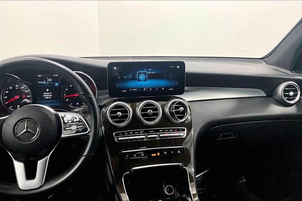 Used 2021 Mercedes-Benz GLC 300 image 6