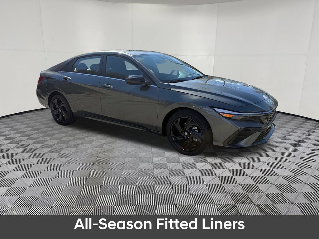 New 2026 Hyundai Elantra SEL Sport Premium FWD image 4