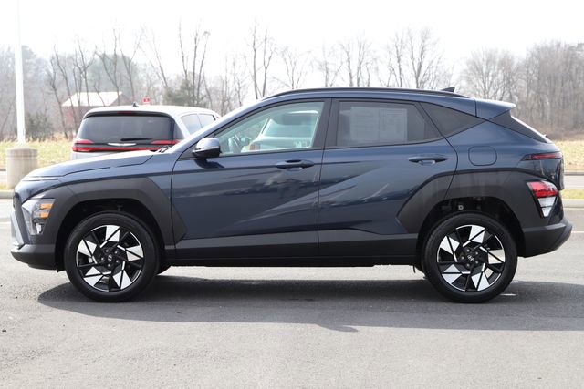 Used 2025 Hyundai Kona SEL image 3