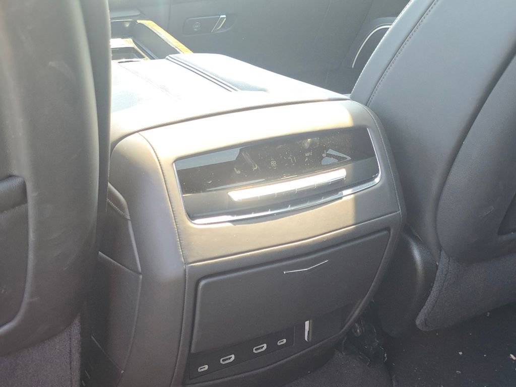 Used 2024 Cadillac Escalade Sport Platinum AWD/4WD image 27