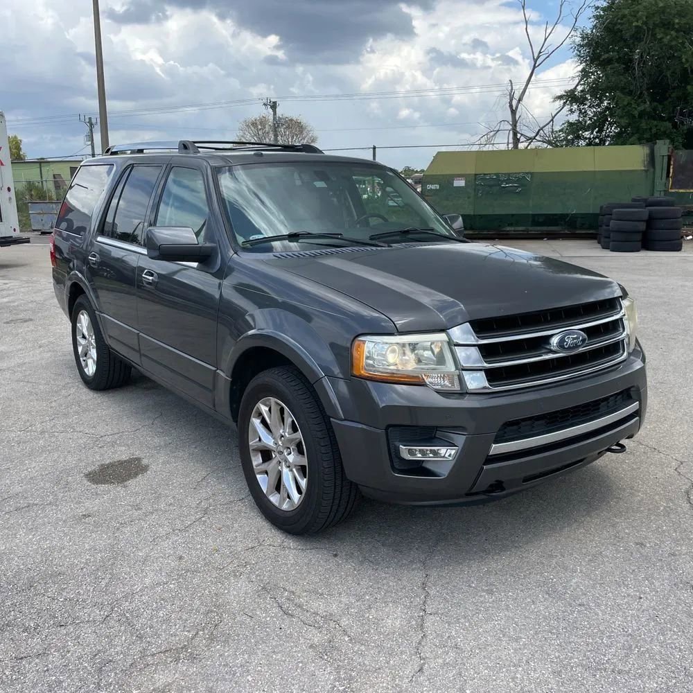 Used 2015 Ford Expedition Limited w/ Equipment Group 301A AWD/4WD image 12