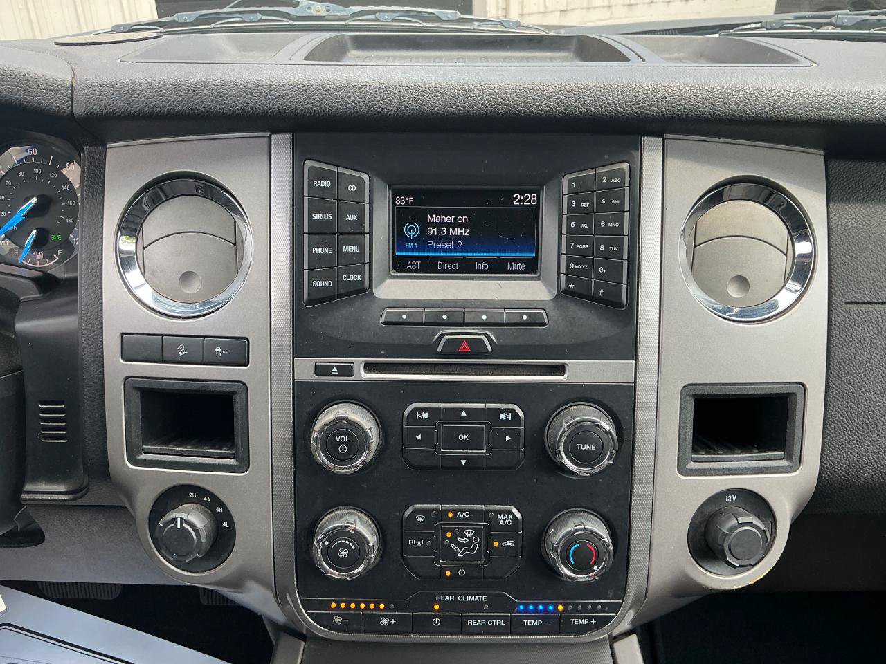 Used 2017 Ford Expedition EL XLT AWD/4WD image 22