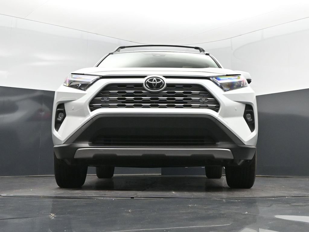 Used 2025 Toyota RAV4 Limited AWD/4WD image 45