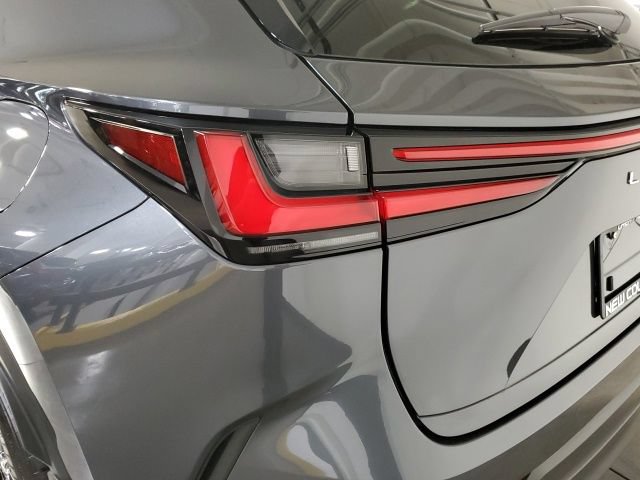 Used 2025 Lexus NX 350h AWD w/ Accessory Package (2T) image 38