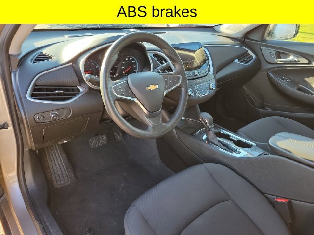 Used 2025 Chevrolet Malibu LT FWD image 25