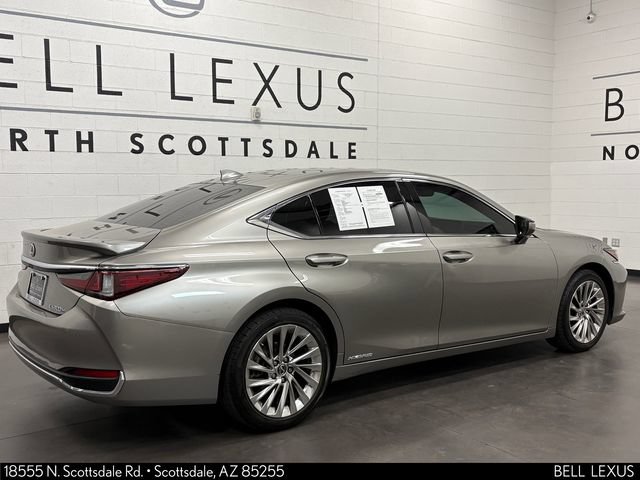 Used 2021 Lexus ES 300h w/ Accessory Package FWD image 4