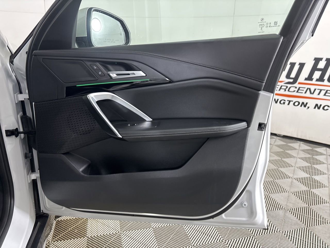 Used 2025 BMW X1 xDrive28i image 23