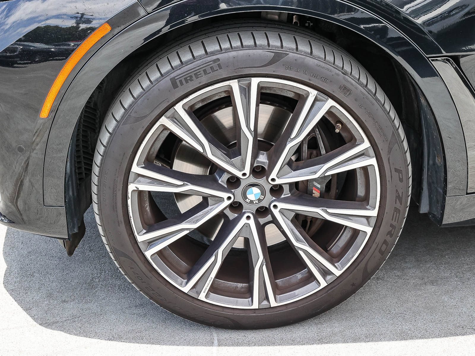 Used 2021 BMW X7 M50i AWD/4WD image 9